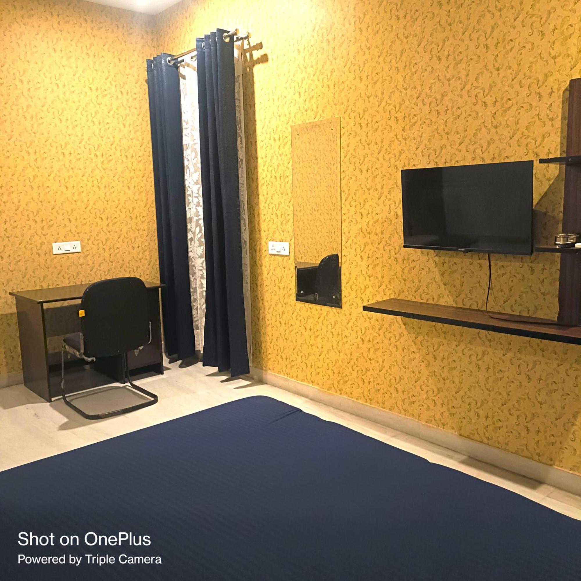 Mi Casa Sector 47 Apartment Gurgaon Exterior photo
