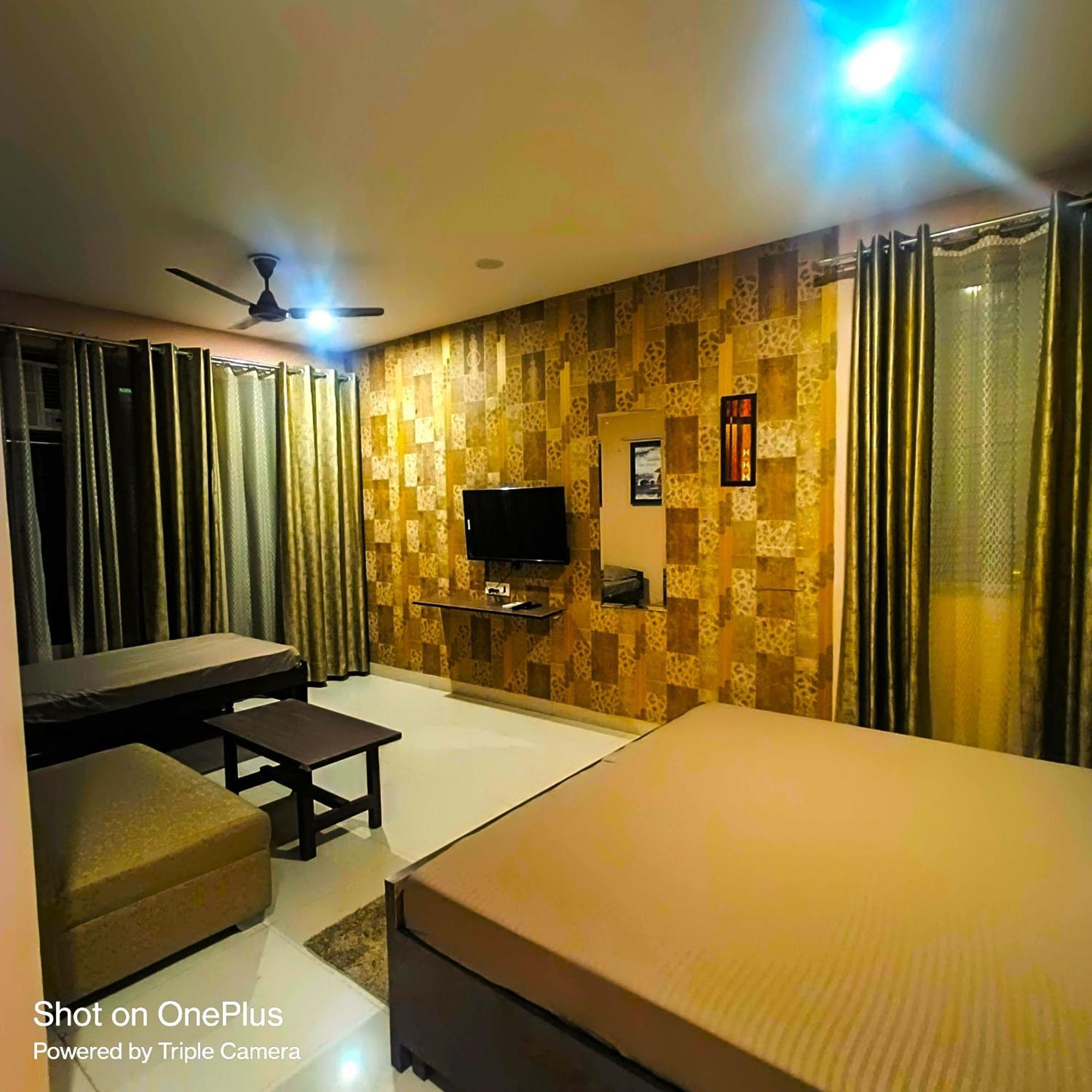 Mi Casa Sector 47 Apartment Gurgaon Exterior photo