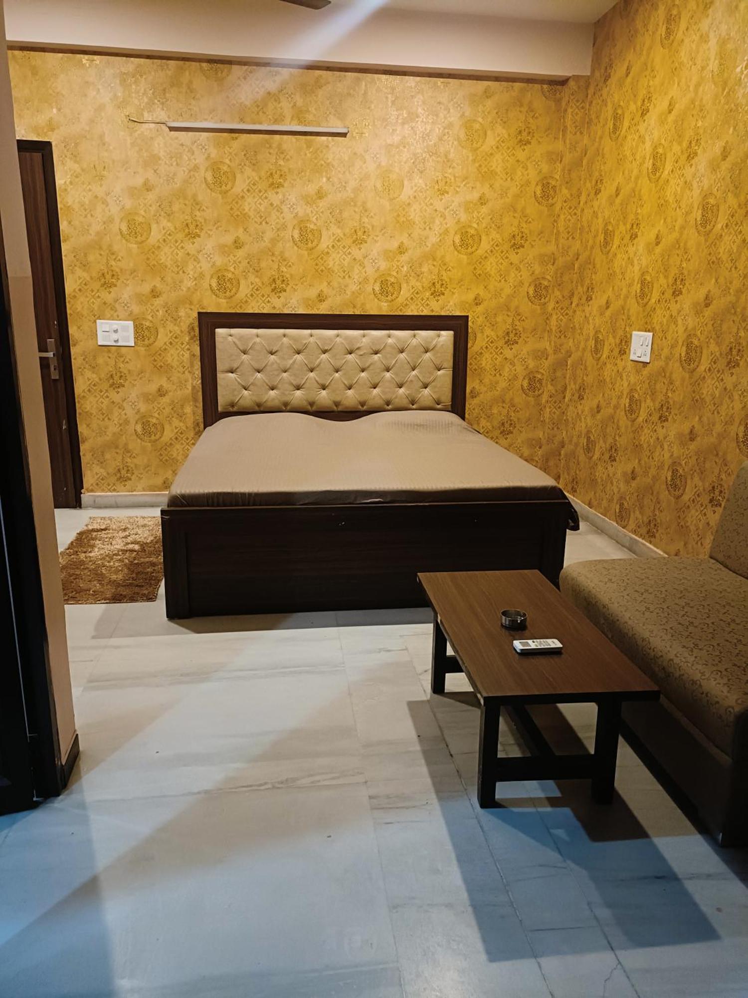 Mi Casa Sector 47 Apartment Gurgaon Exterior photo