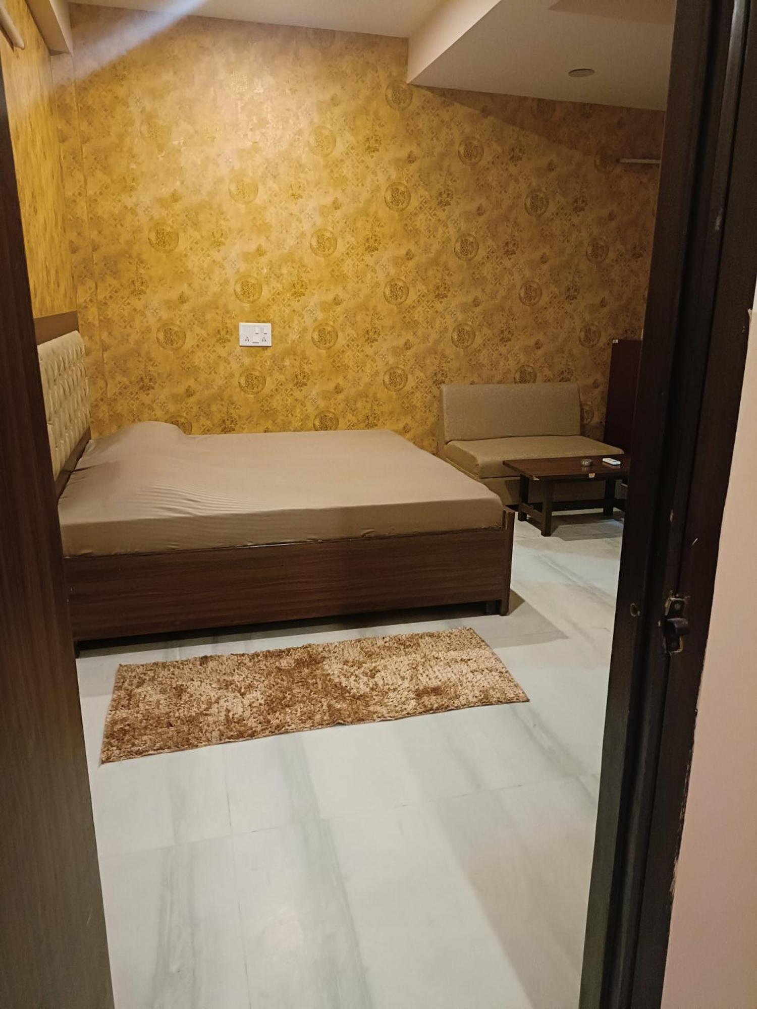 Mi Casa Sector 47 Apartment Gurgaon Exterior photo