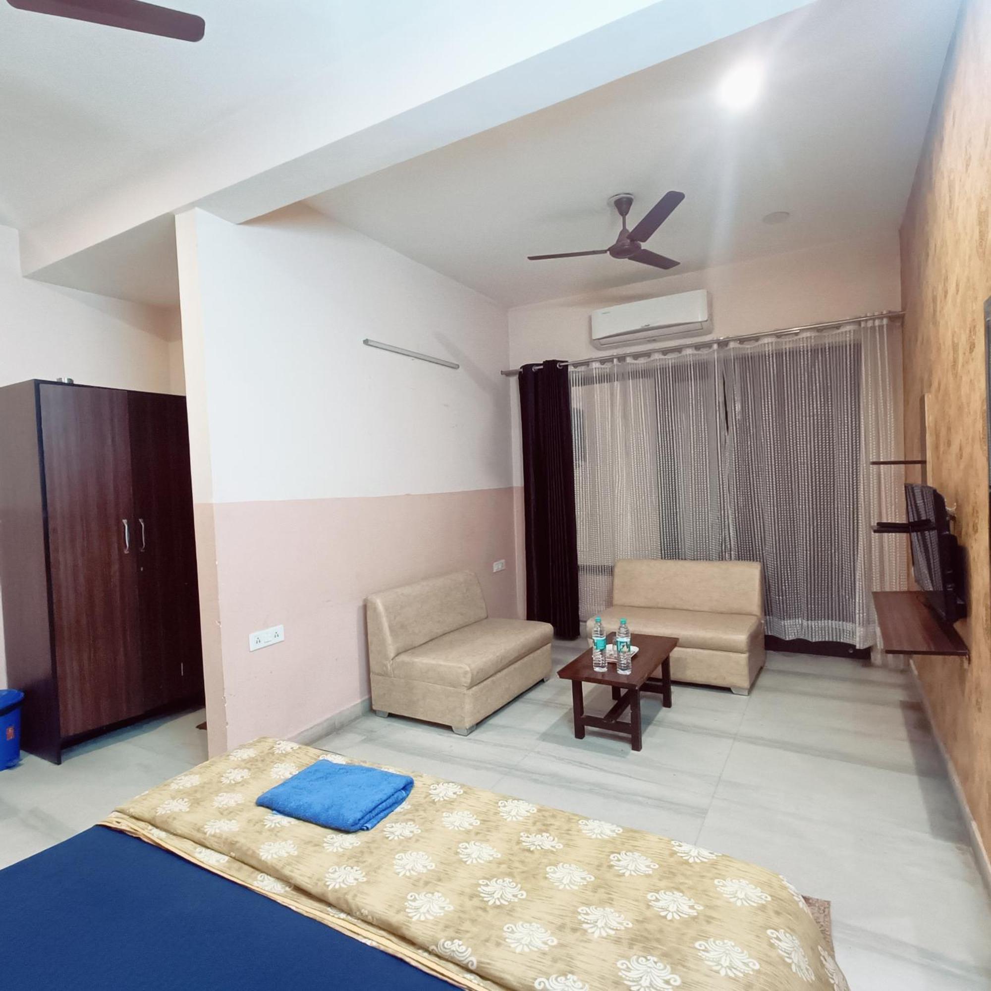 Mi Casa Sector 47 Apartment Gurgaon Exterior photo