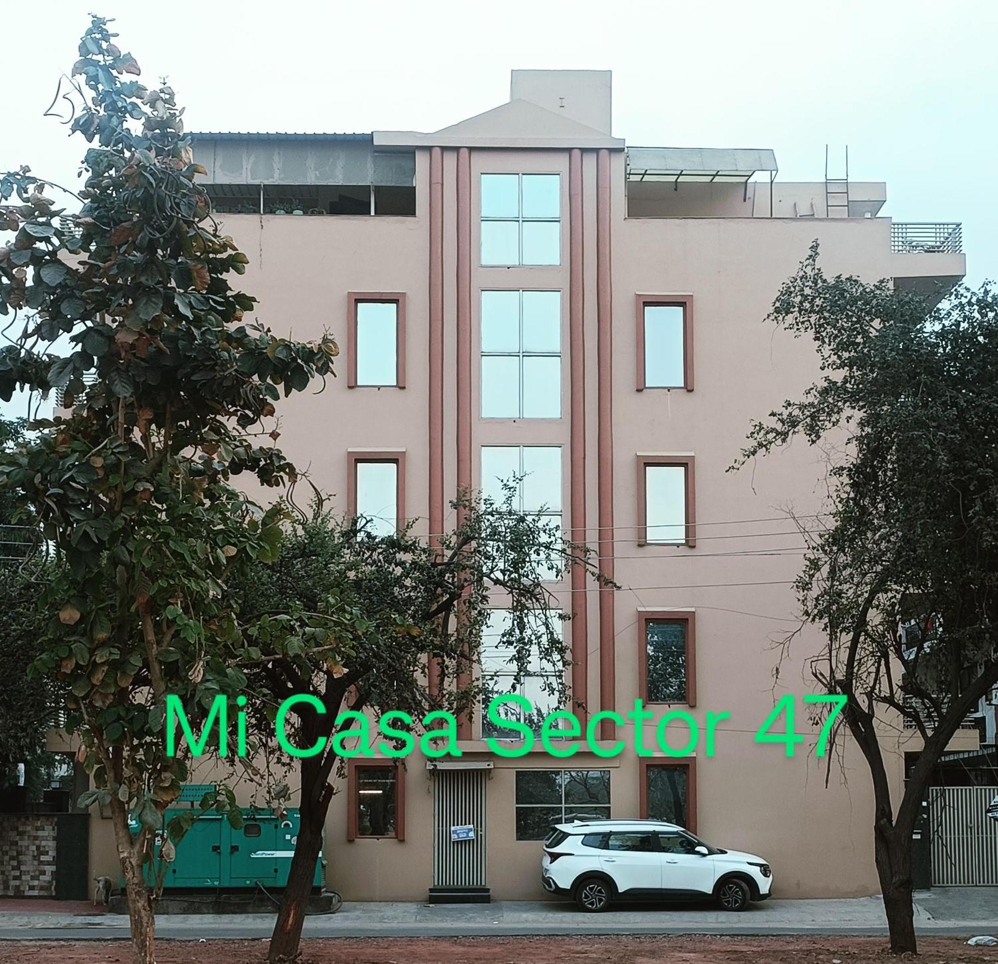 Mi Casa Sector 47 Apartment Gurgaon Exterior photo