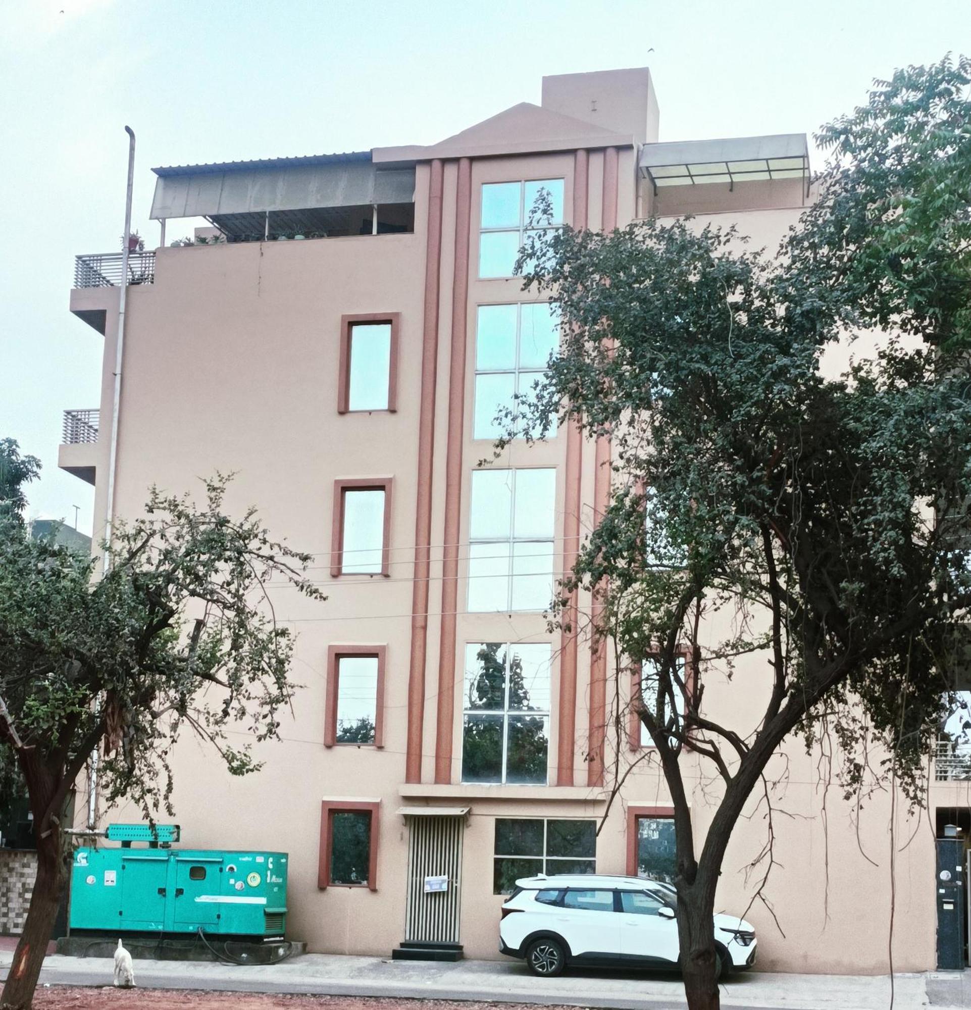 Mi Casa Sector 47 Apartment Gurgaon Exterior photo